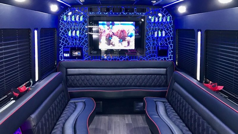 Steps To Take Before Booking Mississauga Party Bus
