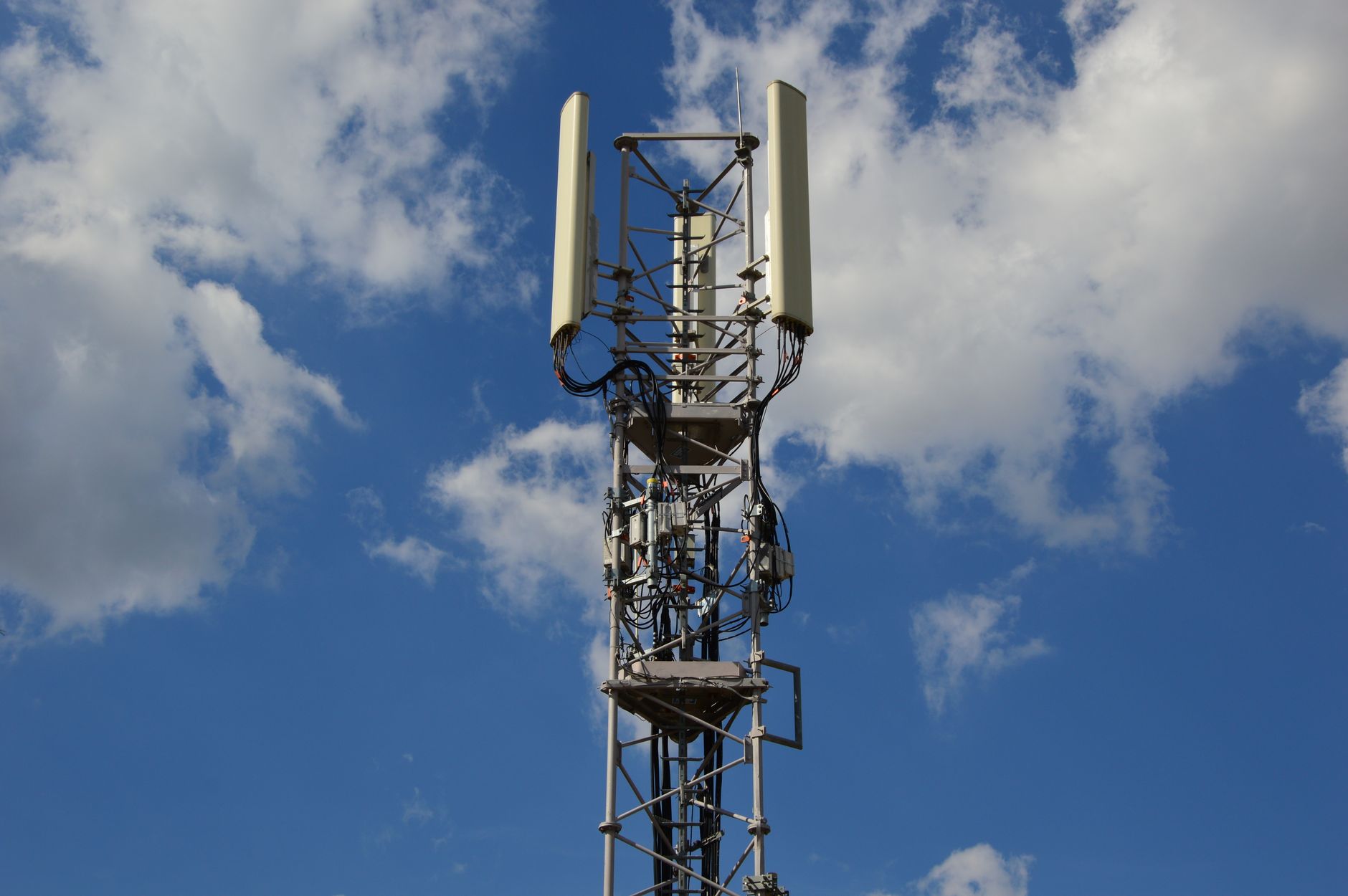 Is 5G Connectivity at Noida Airport the Best Solution for Travelers?