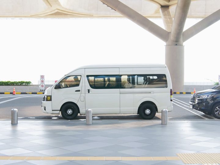 Burbank Airport terminal: Best Simple Travel Experience