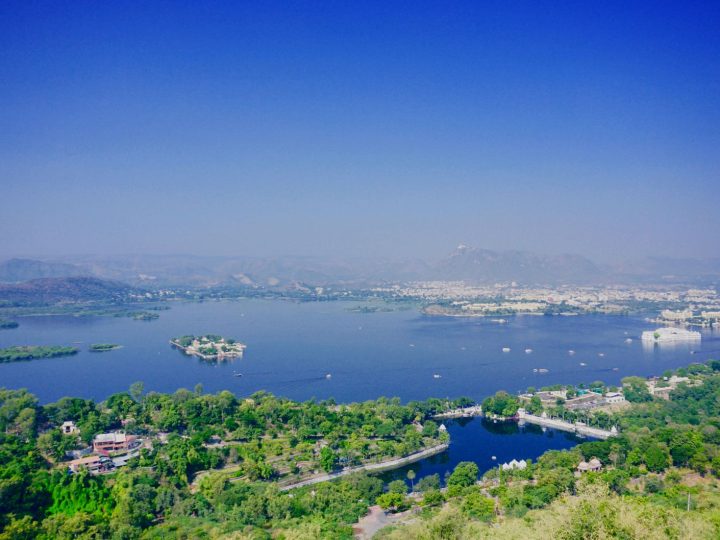 Direct flights to Udaipur: Easy travel from Noida and Navi Mumbai