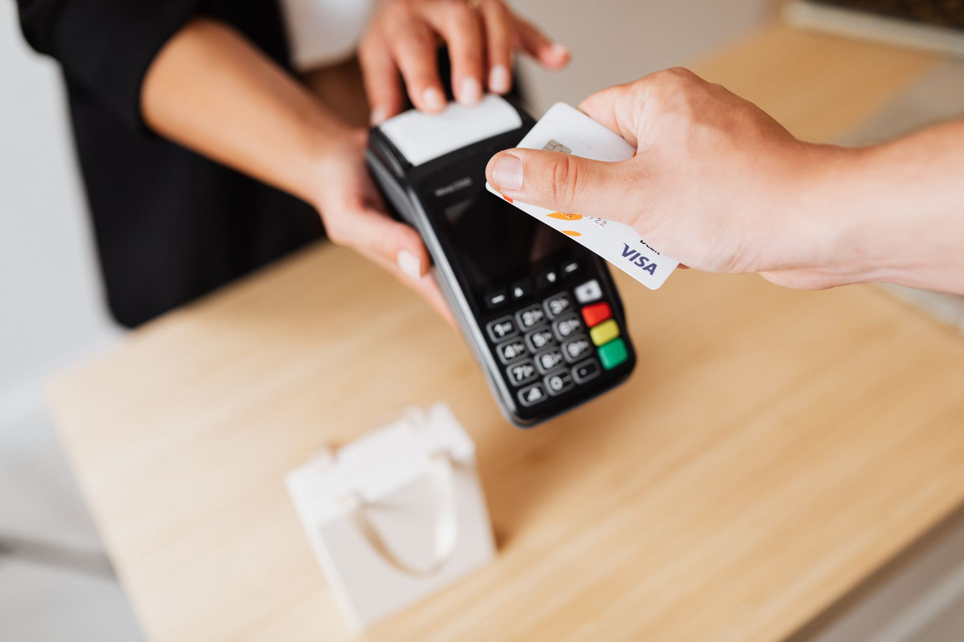 Visa Cards for Business: The Best Way to Manage Expenses